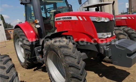 Tenga Tsaru Caterpillar 120 Tsvuku Rori in Avondale in Harare Tenga Tsaru Caterpillar 120 Tsvuku Rori in Avondale in Harare