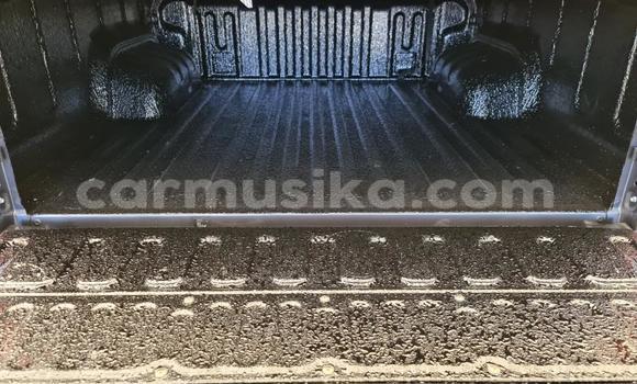 Tenga Tsaru Toyota Hilux Zvimwe Mota in Beitbridge in Matabeleland South Tenga Tsaru Toyota Hilux Zvimwe Mota in Beitbridge in Matabeleland South