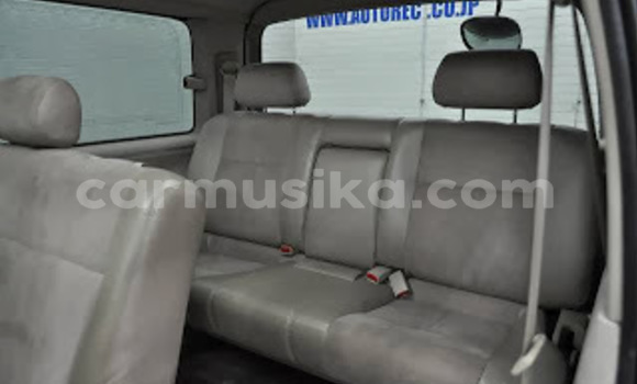 Acheter Occasion Voiture Toyota Granvia Gris à Beitbridge, Matabeleland South Acheter Occasion Voiture Toyota Granvia Gris à Beitbridge, Matabeleland South