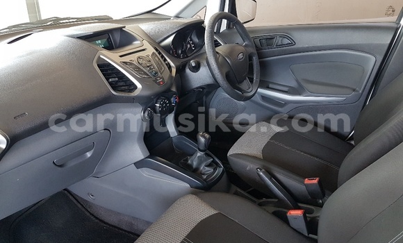 Acheter Occasion Voiture Ford EcoSport Blanc à Beitbridge, Matabeleland South Acheter Occasion Voiture Ford EcoSport Blanc à Beitbridge, Matabeleland South