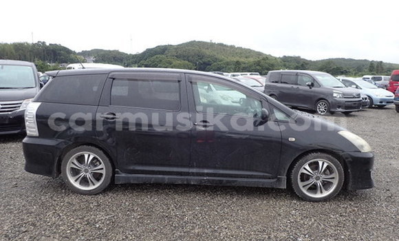 Tenga Imported Toyota Wish Nhema Mota in Beitbridge in Matabeleland South Tenga Imported Toyota Wish Nhema Mota in Beitbridge in Matabeleland South