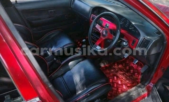 Acheter Occasion Voiture Toyota Corolla Rouge à Beitbridge, Matabeleland South Acheter Occasion Voiture Toyota Corolla Rouge à Beitbridge, Matabeleland South