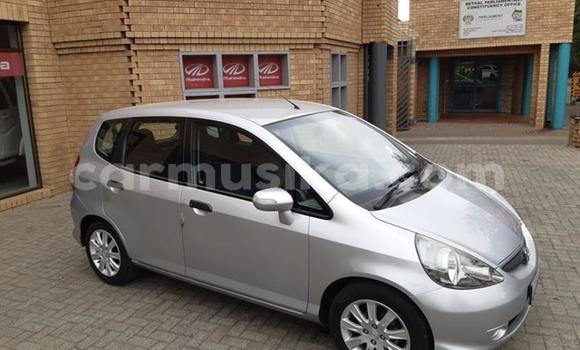 Nunua Ilio tumika Honda Jazz Fedha Gari ndani ya Beitbridge nchini Matabeleland Kusini