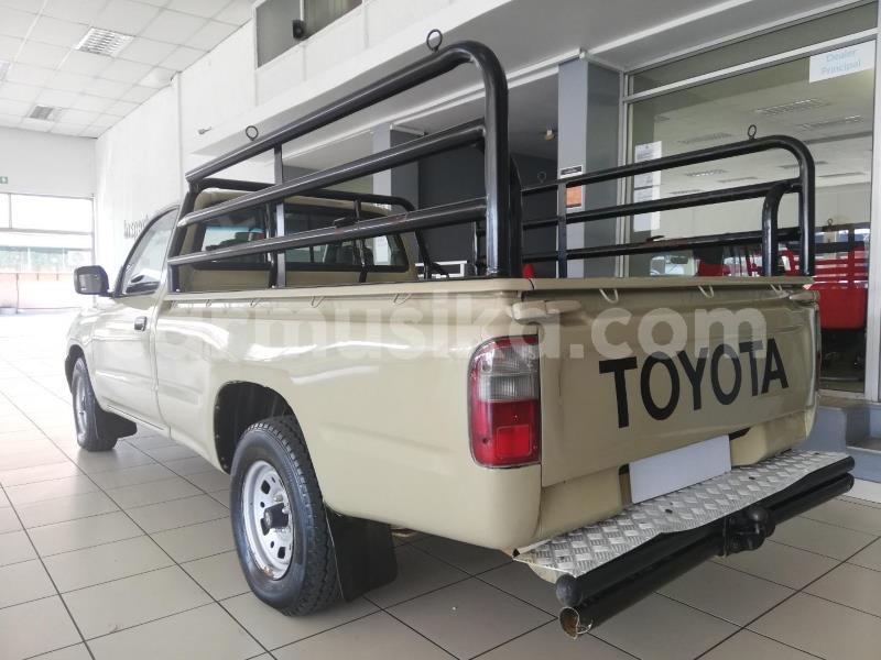 Big with watermark toyota hilux matabeleland south beitbridge 14923