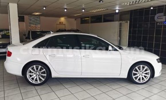 Acheter Occasion Voiture Audi A4 Blanc à Beitbridge, Matabeleland South Acheter Occasion Voiture Audi A4 Blanc à Beitbridge, Matabeleland South