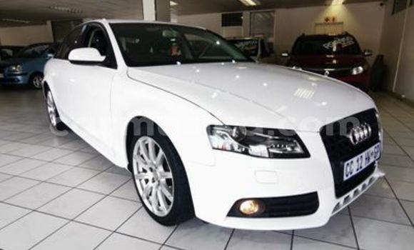Acheter Occasion Voiture Audi A4 Blanc à Beitbridge, Matabeleland South Acheter Occasion Voiture Audi A4 Blanc à Beitbridge, Matabeleland South