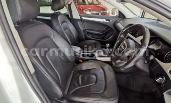 Acheter Occasion Voiture Audi A4 Blanc à Beitbridge, Matabeleland South Acheter Occasion Voiture Audi A4 Blanc à Beitbridge, Matabeleland South