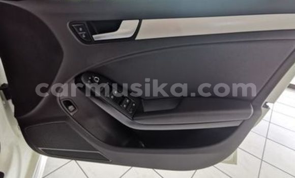 Acheter Occasion Voiture Audi A4 Blanc à Beitbridge, Matabeleland South Acheter Occasion Voiture Audi A4 Blanc à Beitbridge, Matabeleland South