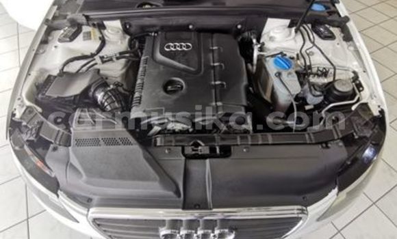 Acheter Occasion Voiture Audi A4 Blanc à Beitbridge, Matabeleland South Acheter Occasion Voiture Audi A4 Blanc à Beitbridge, Matabeleland South