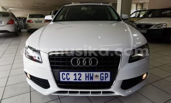 Acheter Occasion Voiture Audi A4 Blanc à Beitbridge, Matabeleland South Acheter Occasion Voiture Audi A4 Blanc à Beitbridge, Matabeleland South