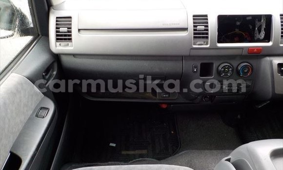 Tenga Tsaru Toyota Hiace Chena Mota in Beitbridge in Matabeleland South Tenga Tsaru Toyota Hiace Chena Mota in Beitbridge in Matabeleland South