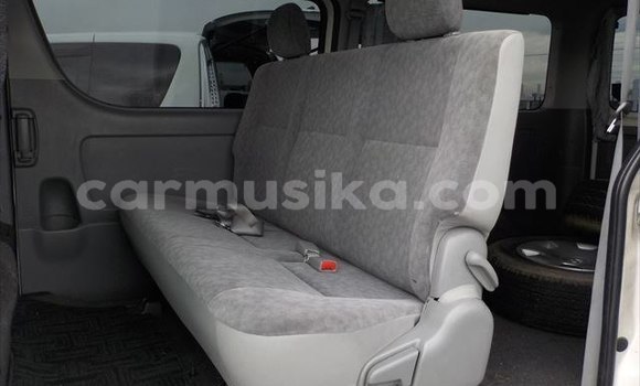 Tenga Tsaru Toyota Hiace Chena Mota in Beitbridge in Matabeleland South Tenga Tsaru Toyota Hiace Chena Mota in Beitbridge in Matabeleland South