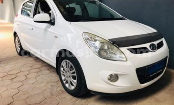 Nunua Ilio tumika Hyundai i20 Nyeupe Gari ndani ya Beitbridge nchini Matabeleland Kusini