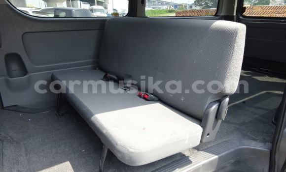 Tenga Imported Toyota Hiace Nhema Mota in Beitbridge in Matabeleland South Tenga Imported Toyota Hiace Nhema Mota in Beitbridge in Matabeleland South