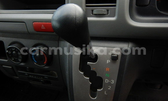 Tenga Imported Toyota Hiace Chena Mota in Beitbridge in Matabeleland South Tenga Imported Toyota Hiace Chena Mota in Beitbridge in Matabeleland South