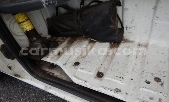 Tenga Imported Toyota Hiace Chena Mota in Beitbridge in Matabeleland South Tenga Imported Toyota Hiace Chena Mota in Beitbridge in Matabeleland South