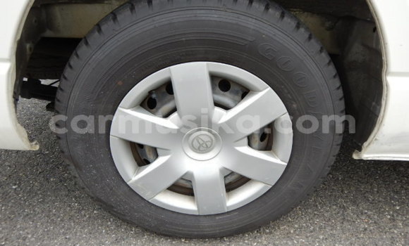 Tenga Imported Toyota Hiace Chena Mota in Beitbridge in Matabeleland South Tenga Imported Toyota Hiace Chena Mota in Beitbridge in Matabeleland South