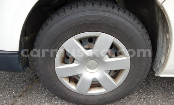 Tenga Imported Toyota Hiace Chena Mota in Beitbridge in Matabeleland South Tenga Imported Toyota Hiace Chena Mota in Beitbridge in Matabeleland South