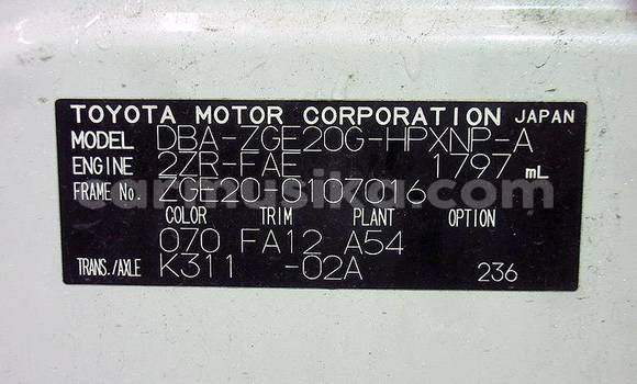 Tenga Tsaru Toyota Wish Chena Mota in Beitbridge in Matabeleland South Tenga Tsaru Toyota Wish Chena Mota in Beitbridge in Matabeleland South