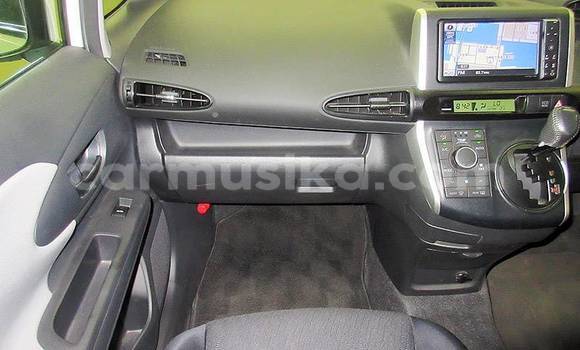 Tenga Tsaru Toyota Wish Chena Mota in Beitbridge in Matabeleland South Tenga Tsaru Toyota Wish Chena Mota in Beitbridge in Matabeleland South