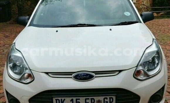 Acheter Occasion Voiture Ford Focus Blanc à Beitbridge, Matabeleland South Acheter Occasion Voiture Ford Focus Blanc à Beitbridge, Matabeleland South