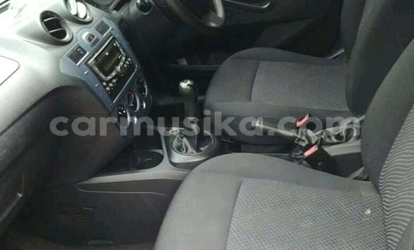 Acheter Occasion Voiture Ford Focus Blanc à Beitbridge, Matabeleland South Acheter Occasion Voiture Ford Focus Blanc à Beitbridge, Matabeleland South