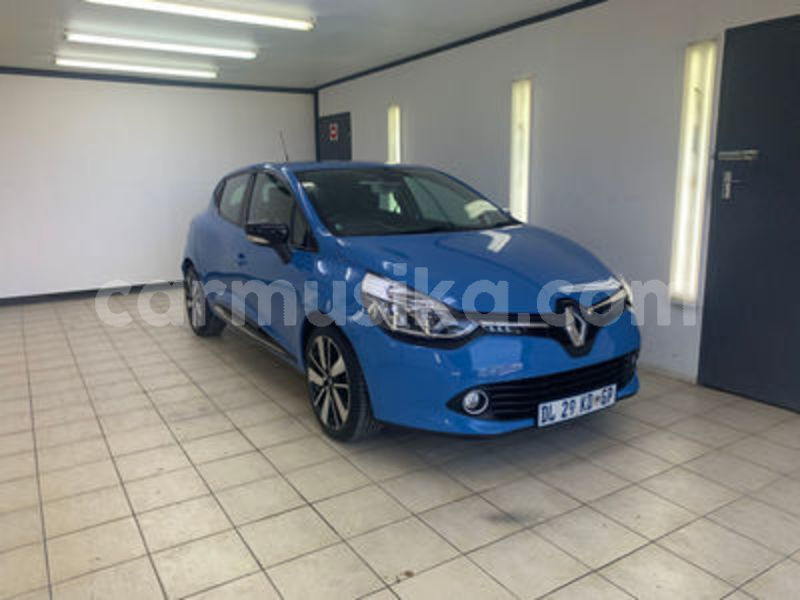 Big with watermark renault clio matabeleland south beitbridge 14955