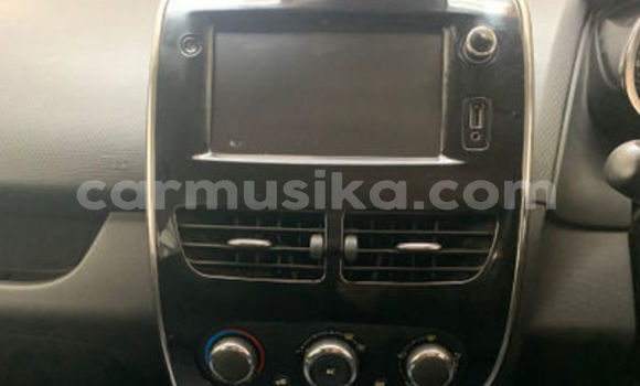 Buy Used Renault Clio Blue Car in Beitbridge in Matabeleland South Buy Used Renault Clio Blue Car in Beitbridge in Matabeleland South