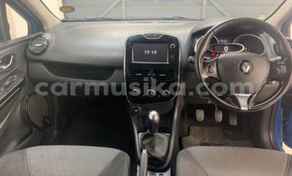 Buy Used Renault Clio Blue Car in Beitbridge in Matabeleland South Buy Used Renault Clio Blue Car in Beitbridge in Matabeleland South