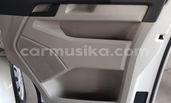 Acheter Occasion Voiture Volkswagen Karmann-Ghia Blanc à Beitbridge, Matabeleland South Acheter Occasion Voiture Volkswagen Karmann-Ghia Blanc à Beitbridge, Matabeleland South