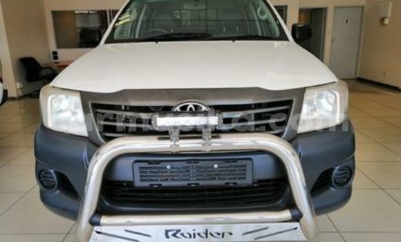 Nunua Ilio tumika Toyota Hilux Nyeupe Gari ndani ya Beitbridge nchini Matabeleland Kusini Nunua Ilio tumika Toyota Hilux Nyeupe Gari ndani ya Beitbridge nchini Matabeleland Kusini