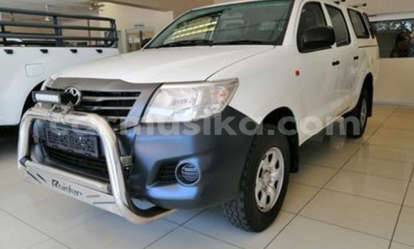 Nunua Ilio tumika Toyota Hilux Nyeupe Gari ndani ya Beitbridge nchini Matabeleland Kusini Nunua Ilio tumika Toyota Hilux Nyeupe Gari ndani ya Beitbridge nchini Matabeleland Kusini