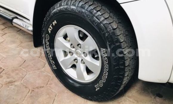 Acheter Occasion Voiture Toyota Hilux Blanc à Beitbridge, Matabeleland South Acheter Occasion Voiture Toyota Hilux Blanc à Beitbridge, Matabeleland South