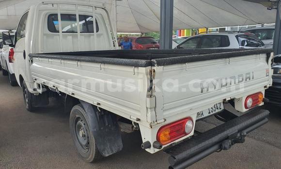 Tenga Tsaru Hyundai Cargo Chena Mota in Beitbridge in Matabeleland South Tenga Tsaru Hyundai Cargo Chena Mota in Beitbridge in Matabeleland South