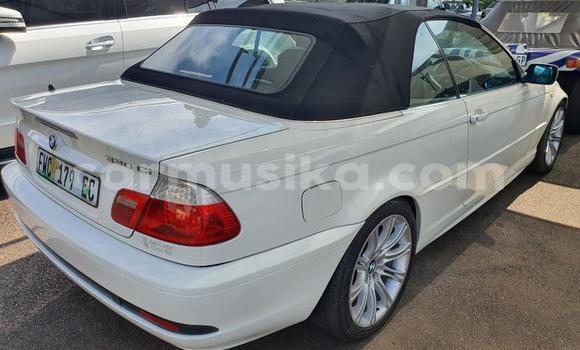 Tenga Tsaru BMW 3–Series Chena Mota in Beitbridge in Matabeleland South Tenga Tsaru BMW 3–Series Chena Mota in Beitbridge in Matabeleland South