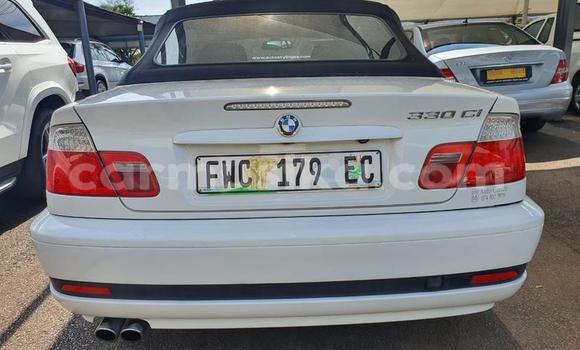Tenga Tsaru BMW 3–Series Chena Mota in Beitbridge in Matabeleland South Tenga Tsaru BMW 3–Series Chena Mota in Beitbridge in Matabeleland South