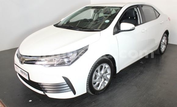 Buy Used Toyota Corolla White Car in Alexandra Park in Harare Buy Used Toyota Corolla White Car in Alexandra Park in Harare