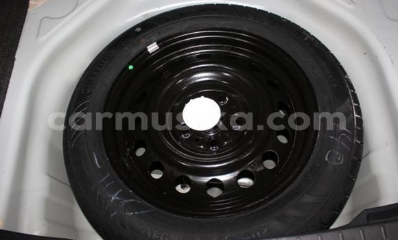 Buy Used Toyota Corolla White Car in Alexandra Park in Harare Buy Used Toyota Corolla White Car in Alexandra Park in Harare