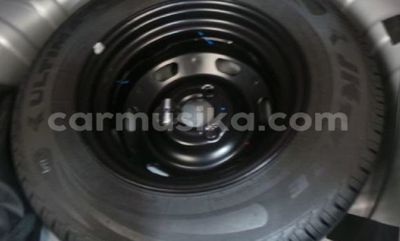 Buy New Renault KWID Silver Car in Alexandra Park in Harare Buy New Renault KWID Silver Car in Alexandra Park in Harare