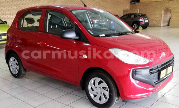 Tenga Tsaru Hyundai Atos Tsvuku Mota in Alexandra Park in Harare