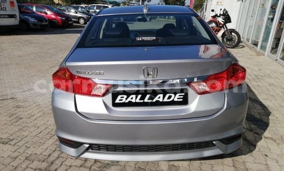 Buy New Honda Ballade Silver Car in Alexandra Park in Harare Buy New Honda Ballade Silver Car in Alexandra Park in Harare
