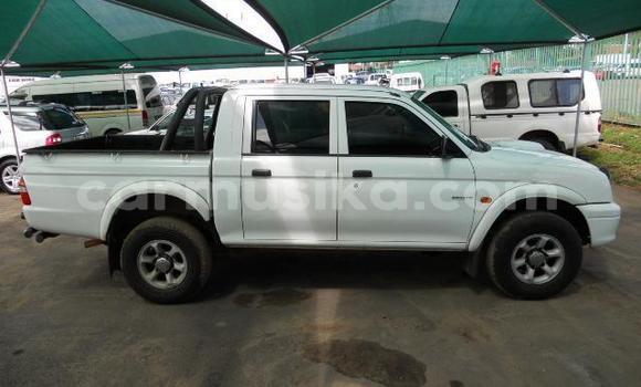 Tenga Tsaru Mitsubishi Colt Chena Mota in Beitbridge in Matabeleland South