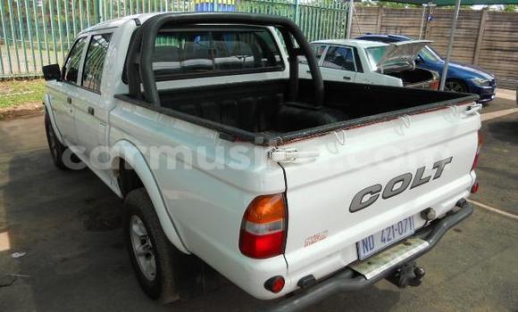 Nunua Ilio tumika Mitsubishi Colt Nyeupe Gari ndani ya Beitbridge nchini Matabeleland Kusini Nunua Ilio tumika Mitsubishi Colt Nyeupe Gari ndani ya Beitbridge nchini Matabeleland Kusini