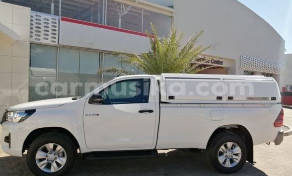 Tenga Tsaru Toyota Hilux Chena Mota in Beitbridge in Matabeleland South Tenga Tsaru Toyota Hilux Chena Mota in Beitbridge in Matabeleland South