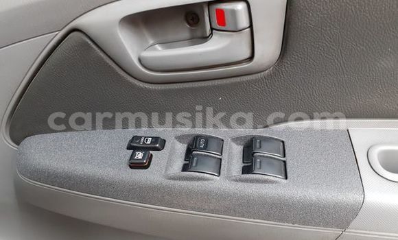 Tenga Tsaru Toyota Hilux Chena Mota in Harare in Harare Tenga Tsaru Toyota Hilux Chena Mota in Harare in Harare