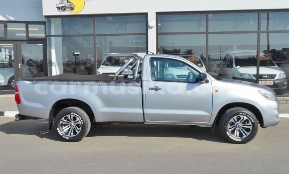 Tenga Tsaru Toyota Hilux Sirivha Mota in Beitbridge in Matabeleland South Tenga Tsaru Toyota Hilux Sirivha Mota in Beitbridge in Matabeleland South