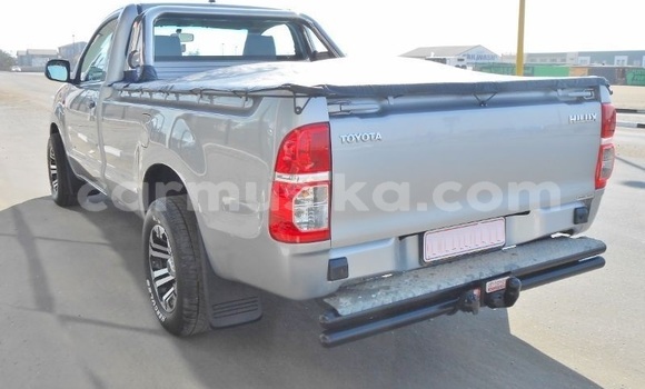 Tenga Tsaru Toyota Hilux Sirivha Mota in Beitbridge in Matabeleland South Tenga Tsaru Toyota Hilux Sirivha Mota in Beitbridge in Matabeleland South