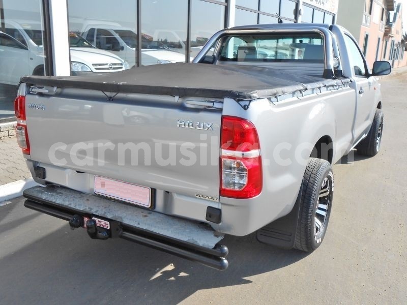 Big with watermark toyota hilux matabeleland south beitbridge 14987