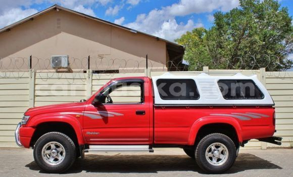 Tenga Tsaru Toyota Hilux Tsvuku Mota in Beitbridge in Matabeleland South Tenga Tsaru Toyota Hilux Tsvuku Mota in Beitbridge in Matabeleland South