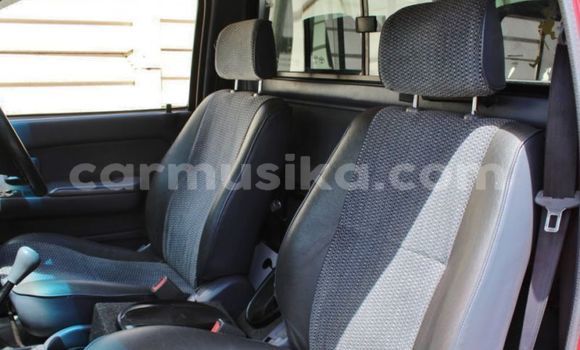 Tenga Tsaru Toyota Hilux Tsvuku Mota in Beitbridge in Matabeleland South Tenga Tsaru Toyota Hilux Tsvuku Mota in Beitbridge in Matabeleland South